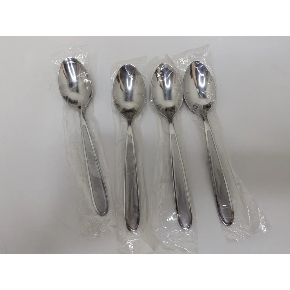 Oneida‎ Peninsula Partial Set Silverware Unused Wrapped As Is